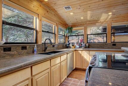 Elegant Payson Cabin on 4 Acres with Tonto Creek Access - Payson, Arizona