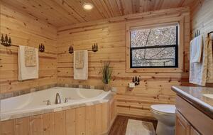 Elegant Payson Cabin on 4 Acres with Tonto Creek Access - Payson, Arizona