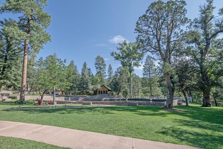 Elegant Payson Cabin on 4 Acres with Tonto Creek Access - Payson, Arizona