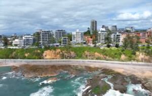 Two beaches, two ocean pools and uninterrupted coastal views in Wollongong- beach heaven - Wollongong, Australia