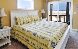 Ocean Views and Wild Horses | A Secluded Corolla Retreat - Corolla, North Carolina