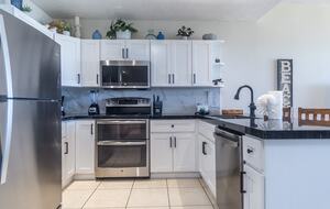 Elegant Beachfront Escape with Unrivaled Ocean Views - Puerto Penasco, Mexico