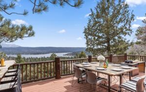 Elegant Mountain Lodge on Big Bear’s North Shore - Fawnskin, California