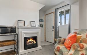 Elegant Mountain Lodge on Big Bear’s North Shore - Fawnskin, California