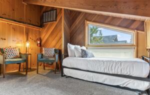 Elegant Mountain Lodge on Big Bear’s North Shore - Fawnskin, California