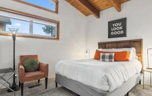 Elegant Mountain Lodge on Big Bear’s North Shore - Fawnskin, California