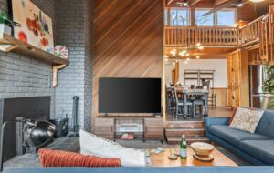 Elegant Mountain Lodge on Big Bear’s North Shore - Fawnskin, California