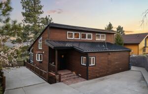 Elegant Mountain Lodge on Big Bear’s North Shore - Fawnskin, California