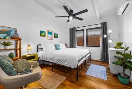 Coastal Charm a Block from the Beach - Oxnard, California