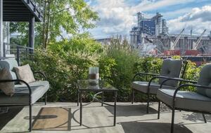 Urban Comfort on the Portland Waterfront - Portland, Oregon