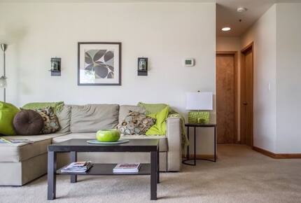 Urban Comfort on the Portland Waterfront - Portland, Oregon