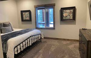 Ski-In/Ski-Out Retreat Nestled Among Pines and Aspens - Brian Head, Utah