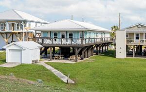 Grand Isle Beach Retreat with Room for Everyone - Grand Isle, Louisiana