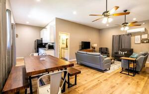 Charming Lakefront Getaway with Expansive Lake Views - Many, Louisiana