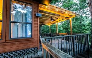 Charming Lakefront Getaway with Expansive Lake Views - Many, Louisiana