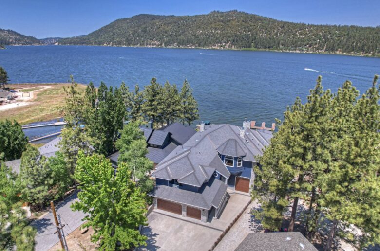 Refined Big Bear Estate | Exclusive Comfort Amidst Majestic Pines - Big Bear Lake, California