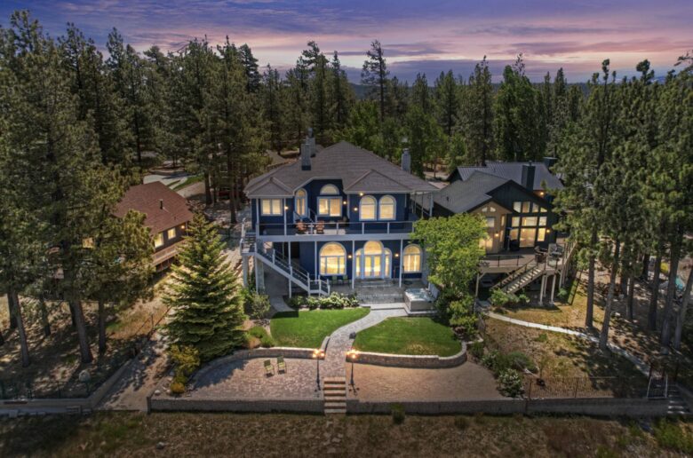 Refined Big Bear Estate | Exclusive Comfort Amidst Majestic Pines - Big Bear Lake, California