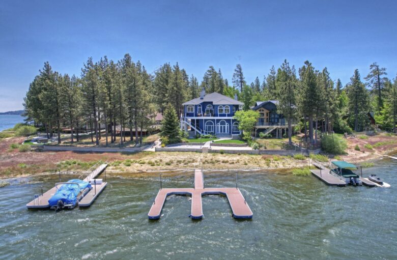 Refined Big Bear Estate | Exclusive Comfort Amidst Majestic Pines - Big Bear Lake, California