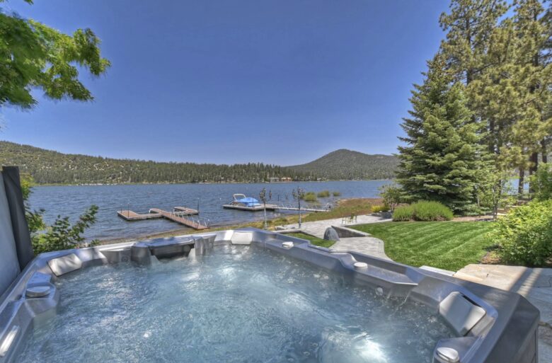Refined Big Bear Estate | Exclusive Comfort Amidst Majestic Pines - Big Bear Lake, California