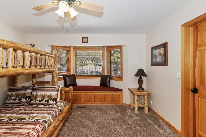 Refined Big Bear Estate | Exclusive Comfort Amidst Majestic Pines - Big Bear Lake, California