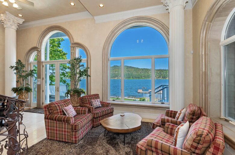 Refined Big Bear Estate | Exclusive Comfort Amidst Majestic Pines - Big Bear Lake, California