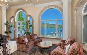 Refined Big Bear Estate | Exclusive Comfort Amidst Majestic Pines - Big Bear Lake, California
