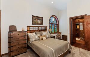 Refined Big Bear Estate | Exclusive Comfort Amidst Majestic Pines - Big Bear Lake, California