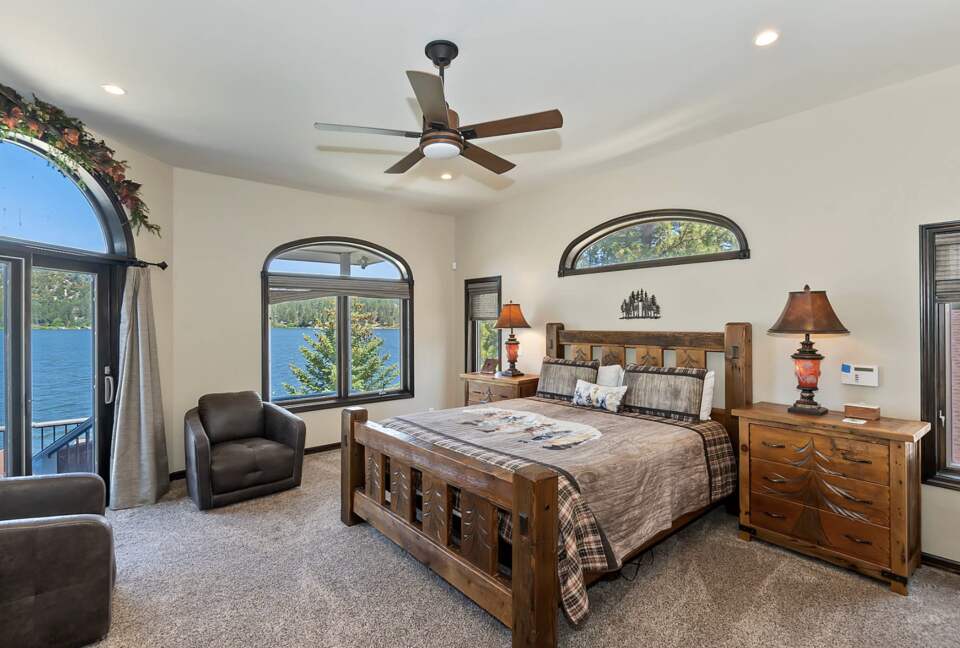 Refined Big Bear Estate | Exclusive Comfort Amidst Majestic Pines - Big Bear Lake, California