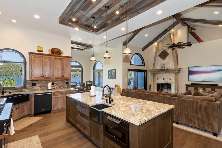 Refined Big Bear Estate | Exclusive Comfort Amidst Majestic Pines - Big Bear Lake, California