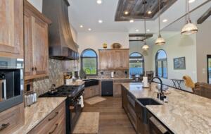 Refined Big Bear Estate | Exclusive Comfort Amidst Majestic Pines - Big Bear Lake, California