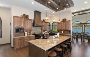 Refined Big Bear Estate | Exclusive Comfort Amidst Majestic Pines - Big Bear Lake, California