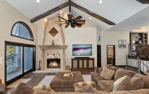 Refined Big Bear Estate | Exclusive Comfort Amidst Majestic Pines - Big Bear Lake, California