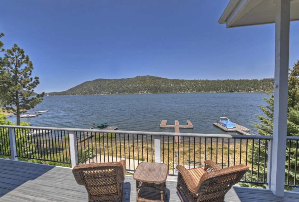 Refined Big Bear Estate | Exclusive Comfort Amidst Majestic Pines - Big Bear Lake, California