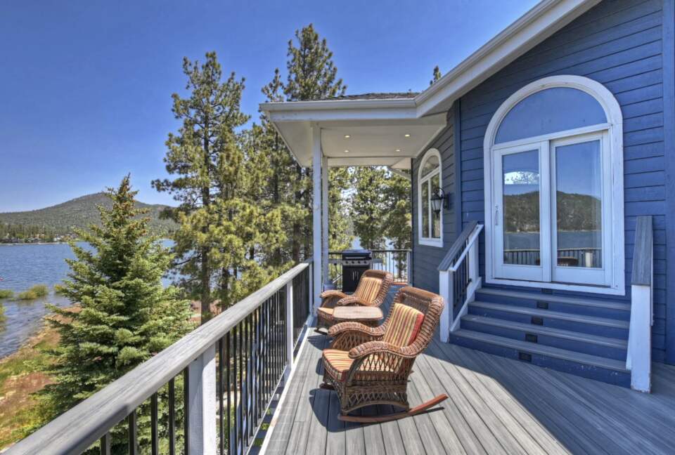 Refined Big Bear Estate | Exclusive Comfort Amidst Majestic Pines - Big Bear Lake, California