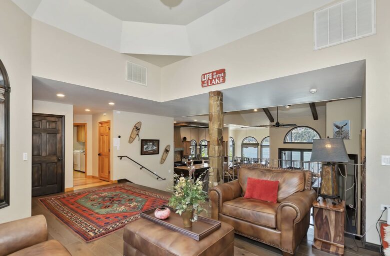 Refined Big Bear Estate | Exclusive Comfort Amidst Majestic Pines - Big Bear Lake, California