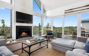 Garden Estate Overlooking the Greens - Portsea, Australia