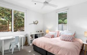 Garden Estate Overlooking the Greens - Portsea, Australia