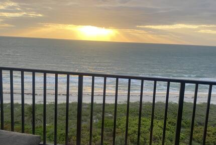 Elegant Oceanfront Living on Hutchinson Island - Hutchinson Island, Florida