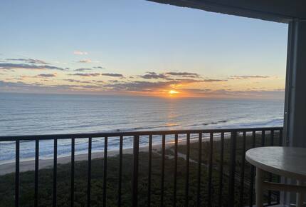 Elegant Oceanfront Living on Hutchinson Island - Hutchinson Island, Florida