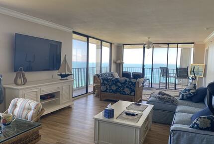 Elegant Oceanfront Living on Hutchinson Island - Hutchinson Island, Florida