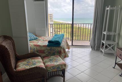 Elegant Oceanfront Living on Hutchinson Island - Hutchinson Island, Florida