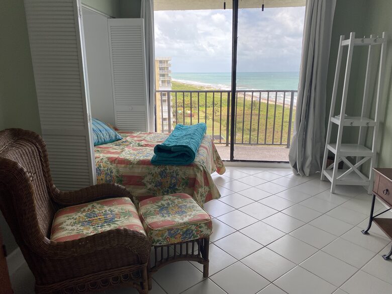 Elegant Oceanfront Living on Hutchinson Island - Hutchinson Island, Florida