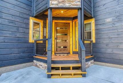 Elevated Retreat with Majestic Mt. LeConte Views - Gatlinburg, Tennessee