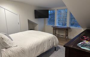 Bedroom #1 queen bed