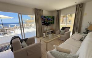 Tranquil West Ibiza Retreat with Private Terrace & Pool Access - Port des Torrent -San José, Spain