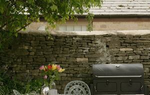 Cotswolds Country Retreat with hot tub - Langford, United Kingdom