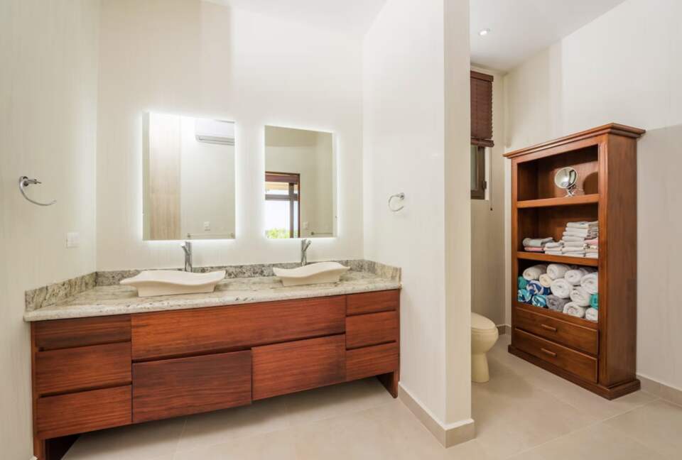 Elevated Coastal Living Overlooking Flamingo’s Marina & Ocean Views - Playa Flamingo, Costa Rica