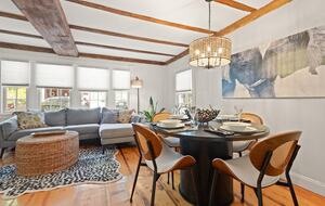 Historic 1735 Marblehead Retreat with Themed Elegance - Lakeside Marblehead, Massachusetts