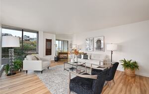 Elegant Waterfront Corner Residence with Sweeping Puget Sound Views - Seattle, Washington