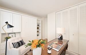 Elegant Waterfront Corner Residence with Sweeping Puget Sound Views - Seattle, Washington